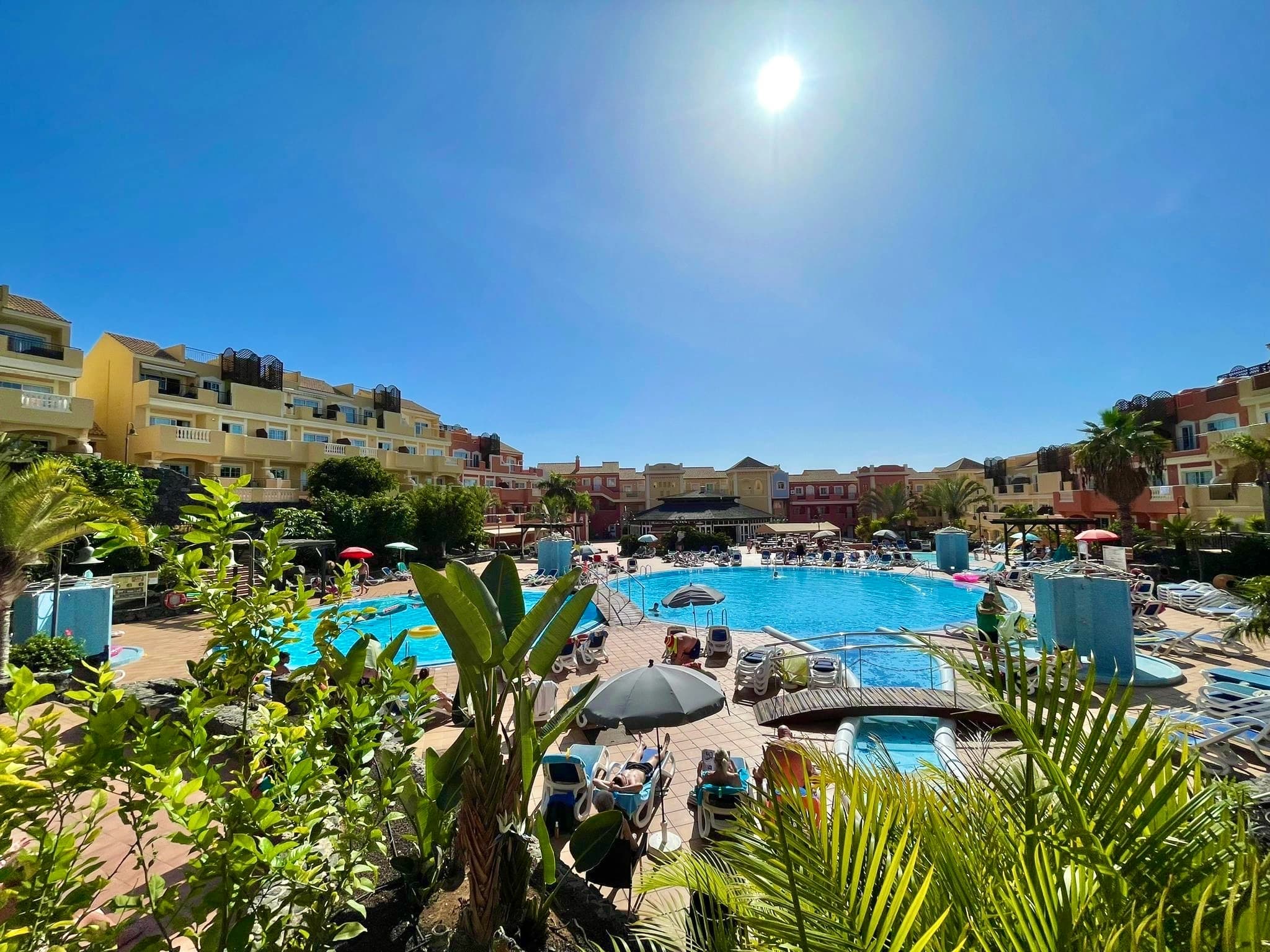 Wyremontowany apartament z wielkim tarasem – Granada Park