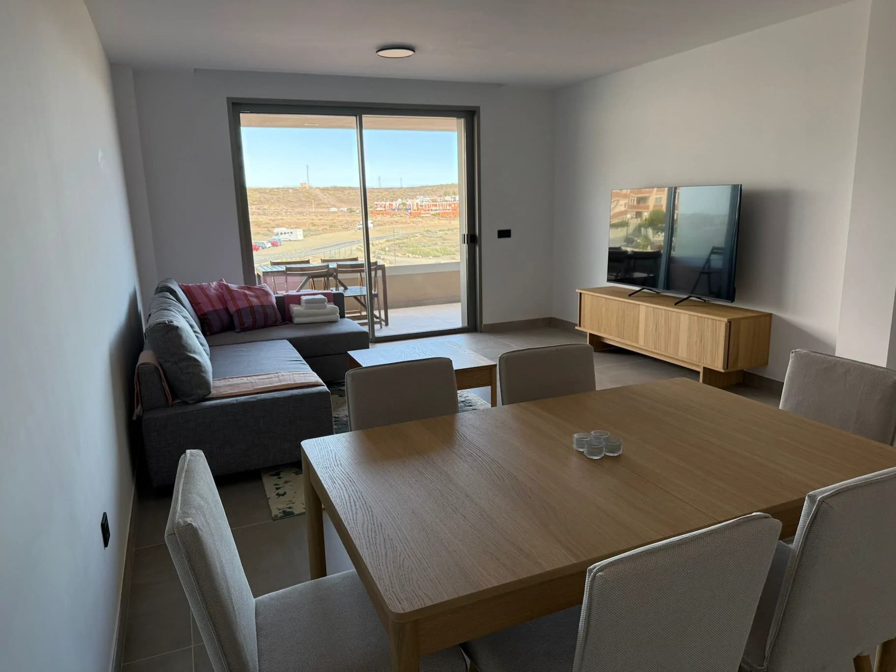 Elegancki apartament blisko oceanu – La Tejita