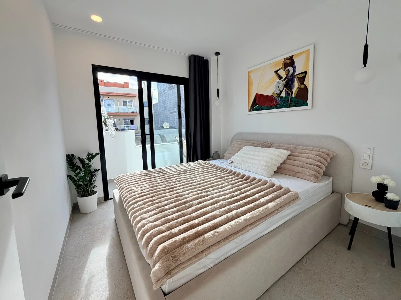 Nowoczesny apartament z balkonem w nadmorskim Los Abrigos - zdjęcie 23
