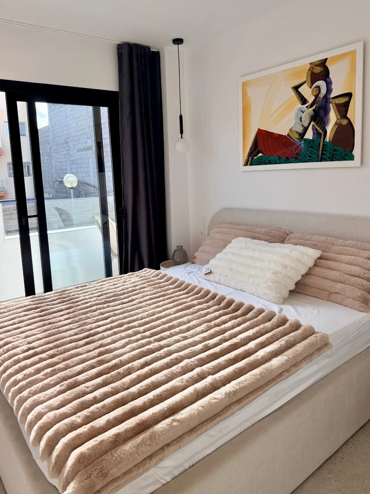 Nowoczesny apartament z balkonem w nadmorskim Los Abrigos