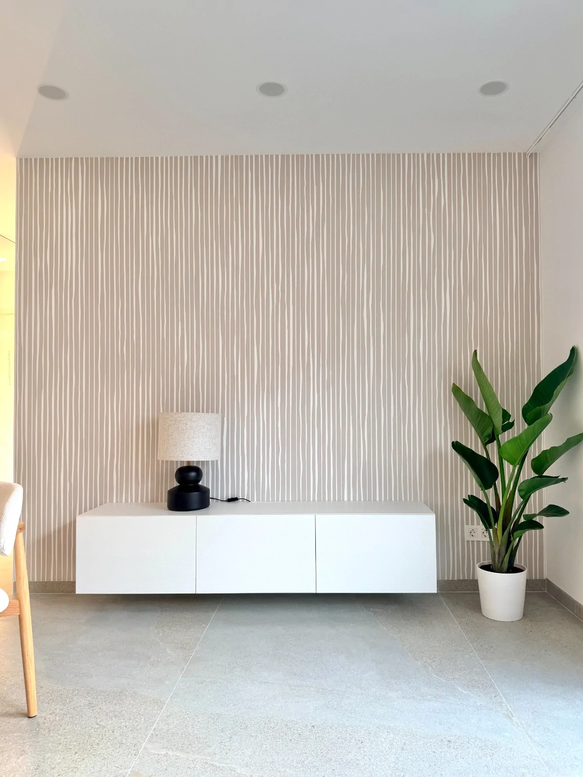 Nowoczesny apartament z balkonem w nadmorskim Los Abrigos - zdjęcie 4