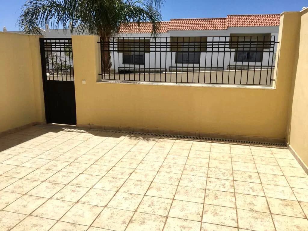 Trzypiętrowy dom szeregowy w sercu Costa Adeje – El Madroñal - zdjęcie 21