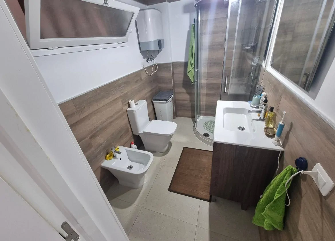 Wyjątkowe studio z balkonem w Malibu Park – San Eugenio - zdjęcie 1