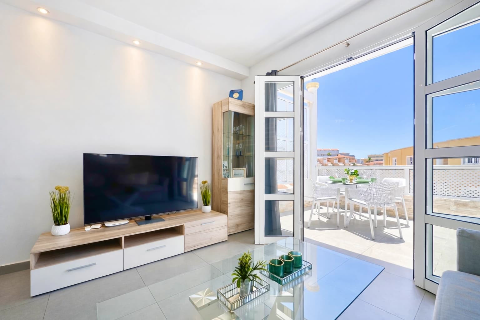 Nowocześnie wykończony apartament – Costa Adeje, Orlando